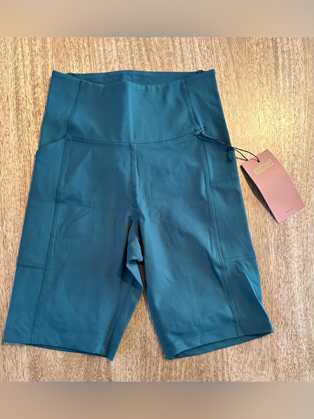 NWT Green Girlfriend Collective Biker Shorts Small